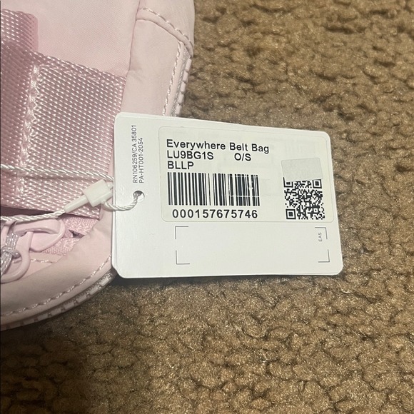 Lululemon Everywhere Belt Bag 1L Blissful Pink - Picture 8 of 8